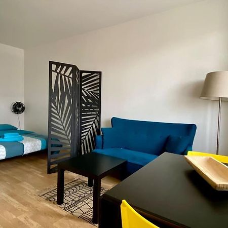 Beau Studio Cosy Et Calme - Face A La Gare De Rosny-Sous-Bois - 20Mn De Paris Et Disneyland 외부 사진