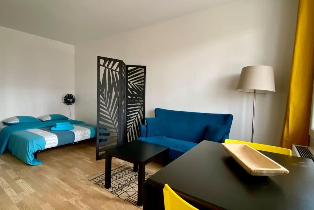 Beau Studio Cosy Et Calme - Face A La Gare De Rosny-Sous-Bois - 20Mn De Paris Et Disneyland 외부 사진